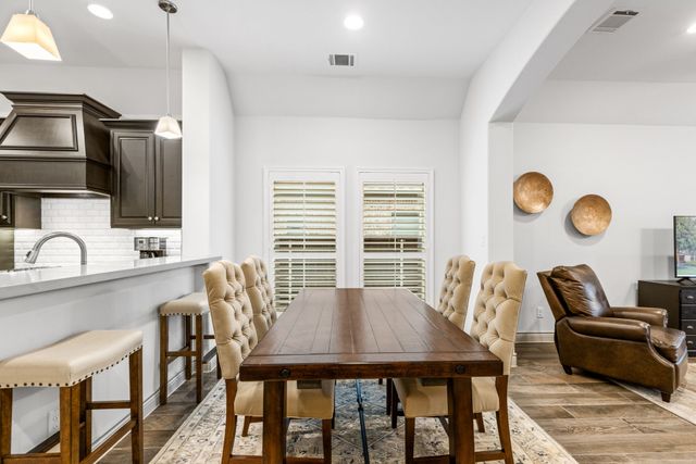 8604 Holliday Creek Way, Mckinney, TX 75071