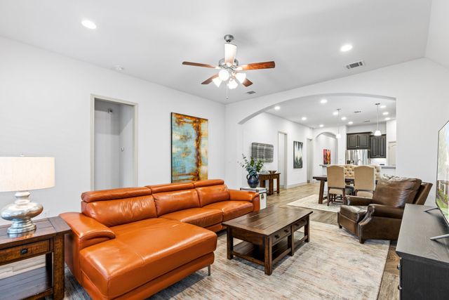 8604 Holliday Creek Way, Mckinney, TX 75071