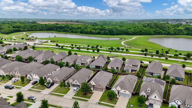 8604 Holliday Creek Way, Mckinney, TX 75071