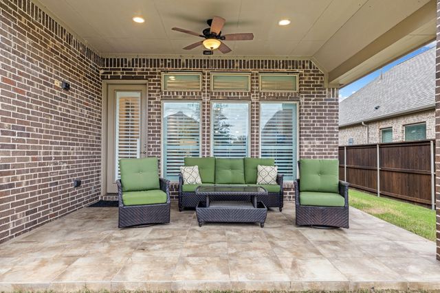 8604 Holliday Creek Way, Mckinney, TX 75071