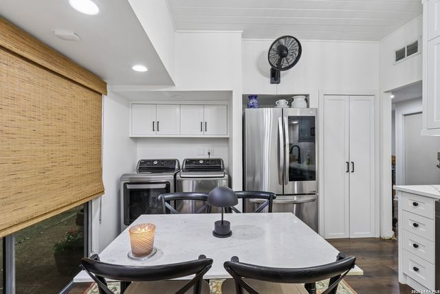 3102 Eisenhauer Rd Apt E34, San Antonio, TX 78209
