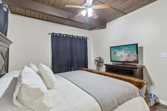 3102 Eisenhauer Rd Apt E34, San Antonio, TX 78209