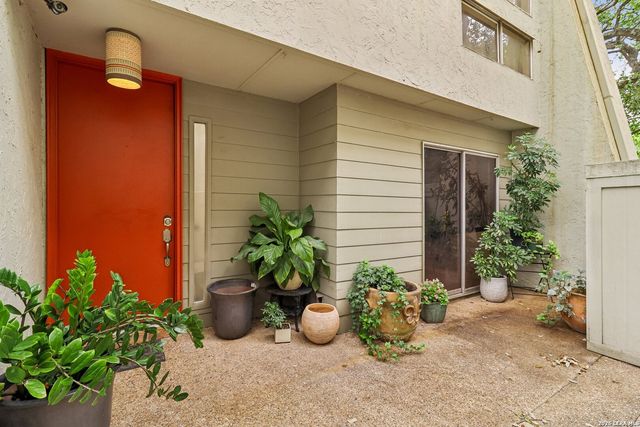 3102 Eisenhauer Rd Apt E34, San Antonio, TX 78209