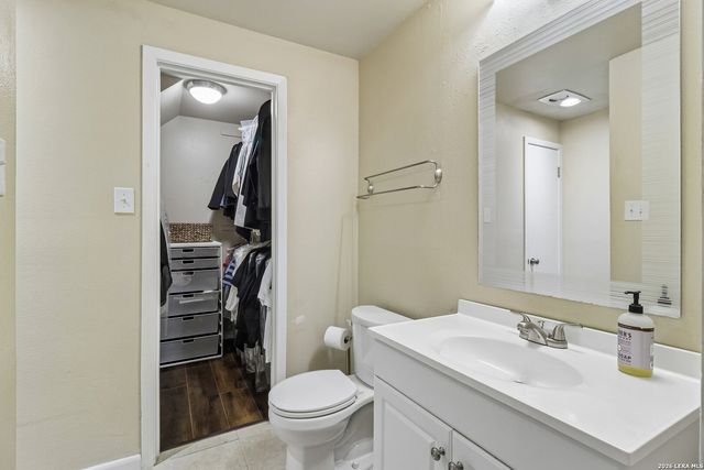 3102 Eisenhauer Rd Apt E34, San Antonio, TX 78209