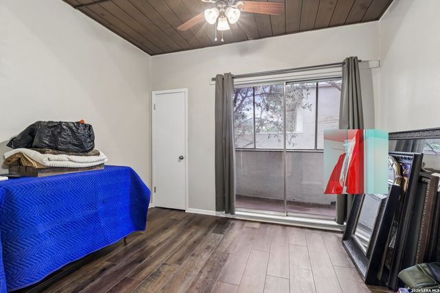 3102 Eisenhauer Rd Apt E34, San Antonio, TX 78209