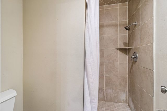3102 Eisenhauer Rd Apt E34, San Antonio, TX 78209