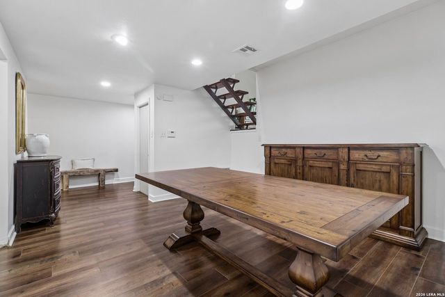 3102 Eisenhauer Rd Apt E34, San Antonio, TX 78209