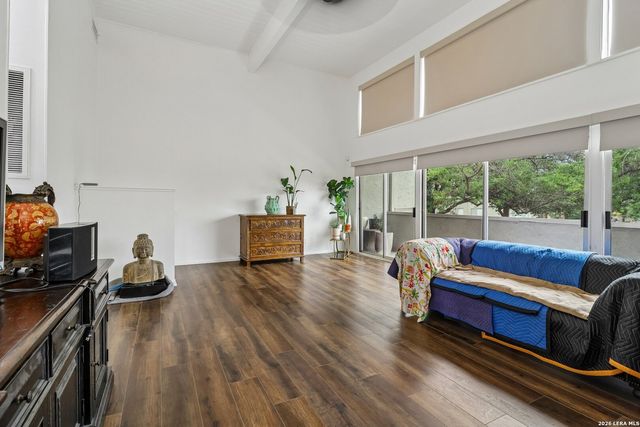 3102 Eisenhauer Rd Apt E34, San Antonio, TX 78209