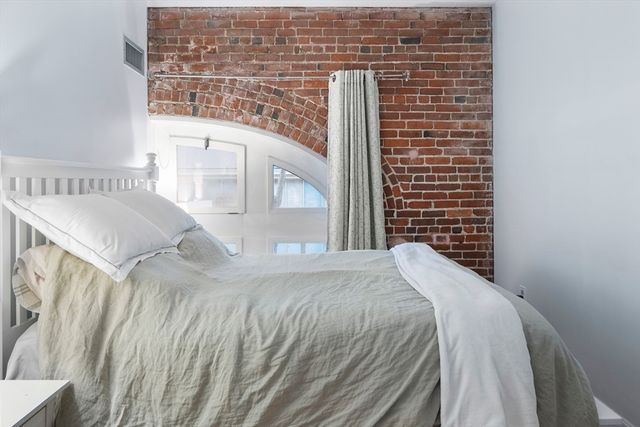 106 13th Street 225, Boston, MA 02129