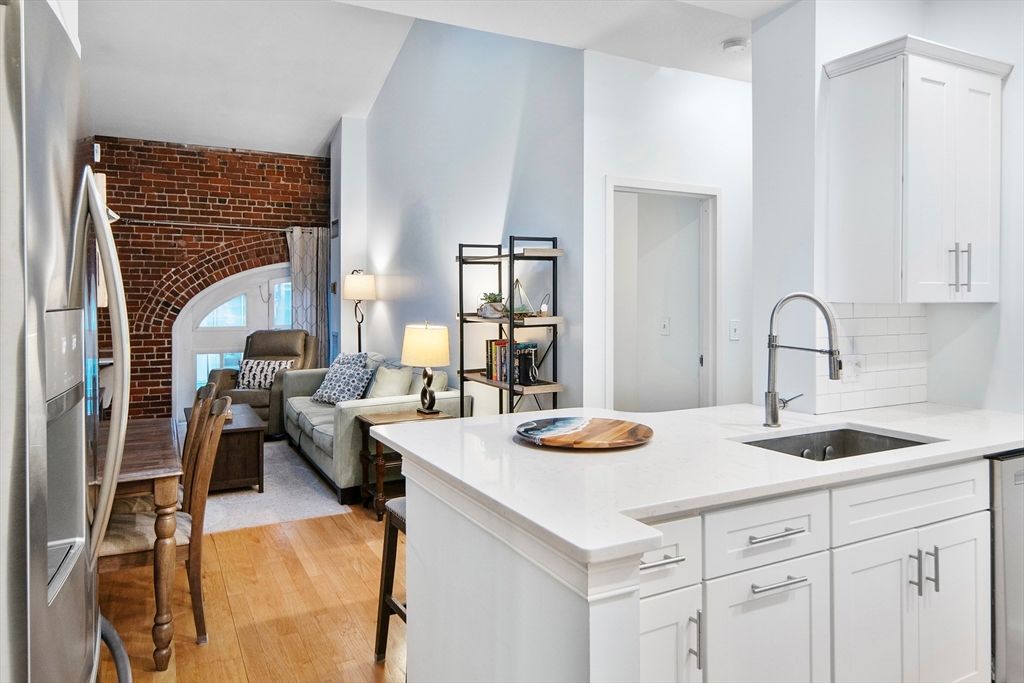 106 13th Street 225, Boston, MA 02129