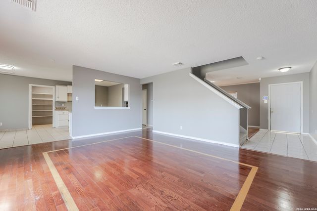 8011 Chestnut Cedar Drive, Converse, TX 78109