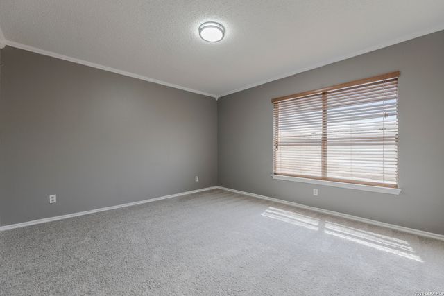 8011 Chestnut Cedar Drive, Converse, TX 78109