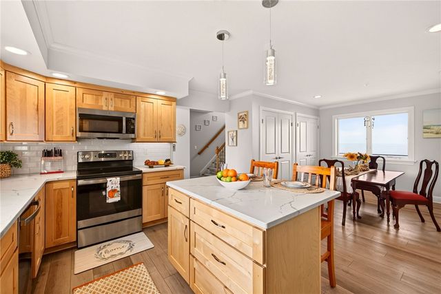 370 Lake Road, Webster, NY 14580