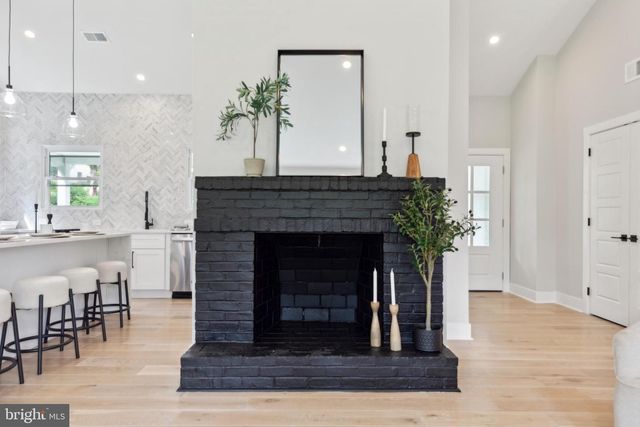104 FURLONG AVE, Newtown Square, PA 19073