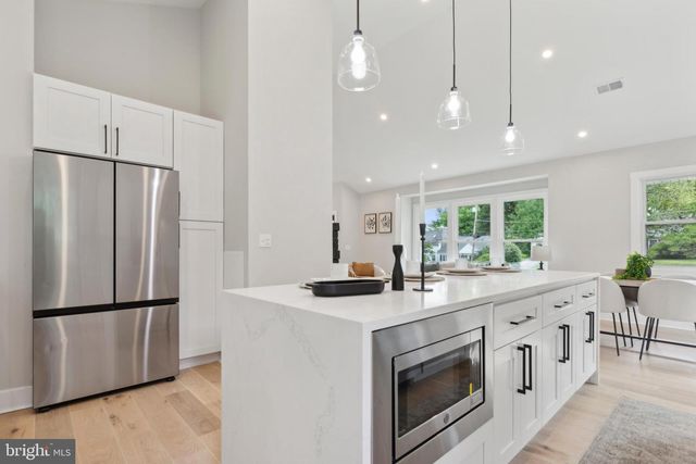 104 FURLONG AVE, Newtown Square, PA 19073