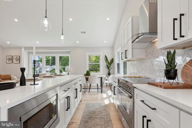 104 FURLONG AVE, Newtown Square, PA 19073