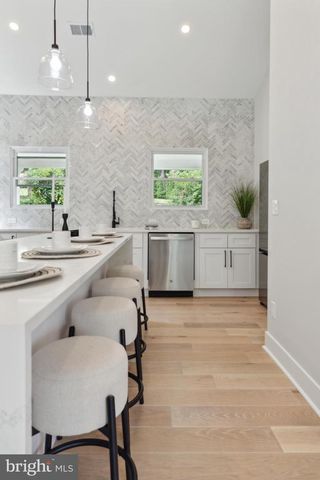104 FURLONG AVE, Newtown Square, PA 19073