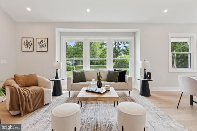 104 FURLONG AVE, Newtown Square, PA 19073