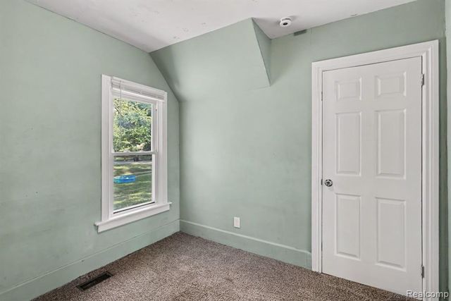 18415 Five Points Street, Redford, MI 48240