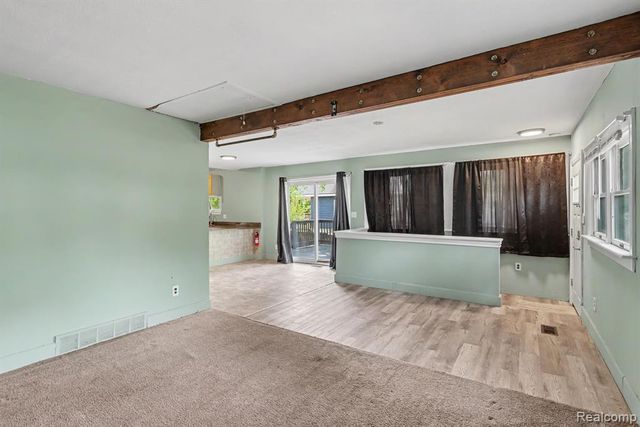 18415 Five Points Street, Redford, MI 48240