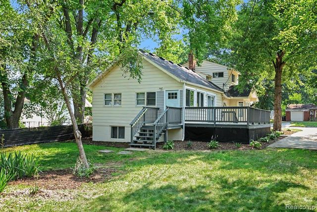 18415 Five Points Street, Redford, MI 48240