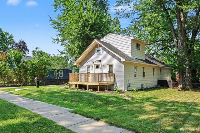 18415 Five Points Street, Redford, MI 48240