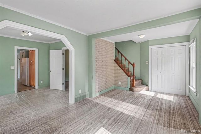 18415 Five Points Street, Redford, MI 48240