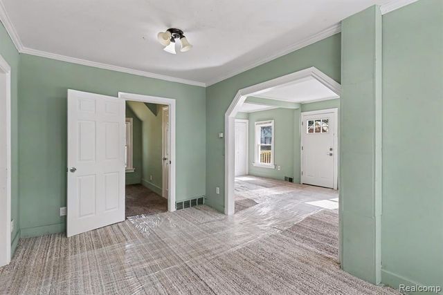 18415 Five Points Street, Redford, MI 48240