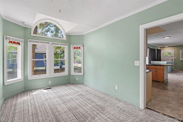 18415 Five Points Street, Redford, MI 48240