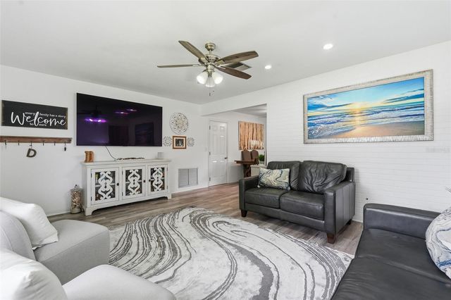 2321 BLACK OAK LANE, Clearwater, FL 33763
