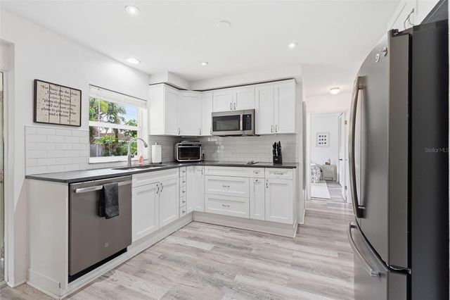 2321 BLACK OAK LANE, Clearwater, FL 33763