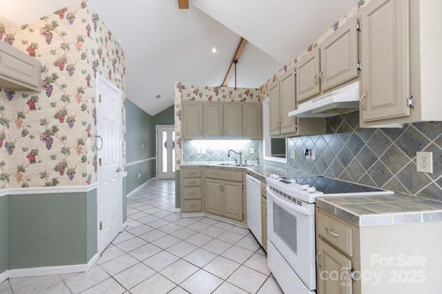 3033 River Ridge Drive, Gastonia, NC 28056