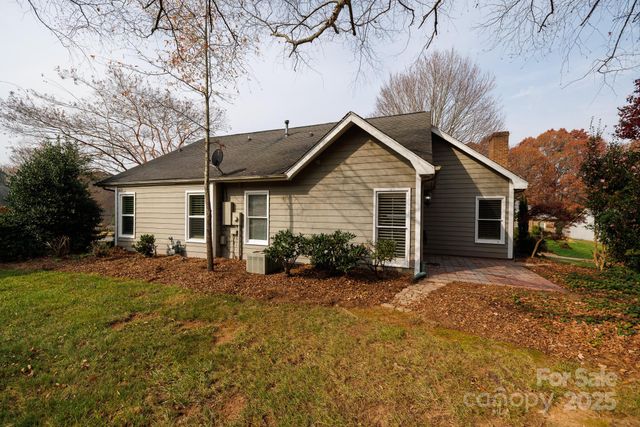 3033 River Ridge Drive, Gastonia, NC 28056