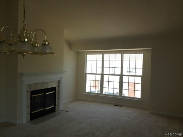 44316 LAKEPOINTE, Sterling Heights, MI 48313