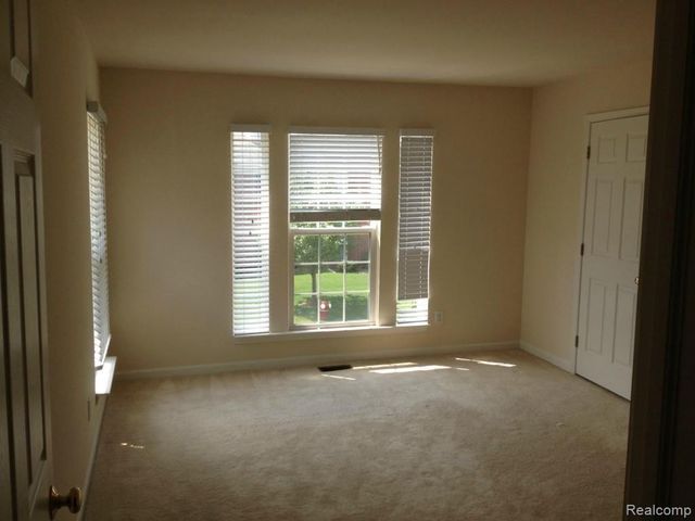 44316 LAKEPOINTE, Sterling Heights, MI 48313