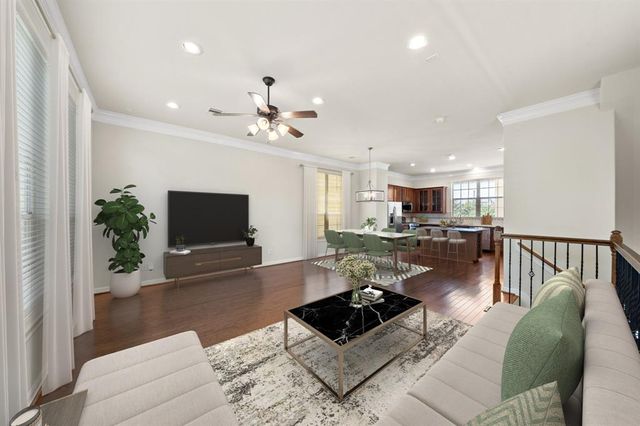 878 Fisher Street, Houston, TX 77018