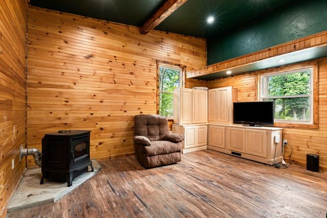 10 Albert, Billerica, MA 01821