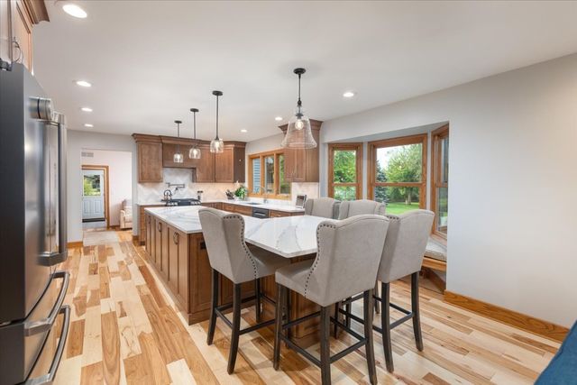 24633 W 103rd Street, Naperville, IL 60564