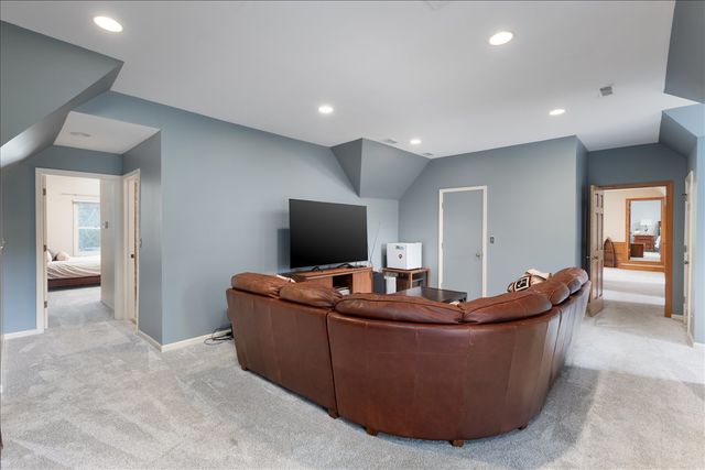 24633 W 103rd Street, Naperville, IL 60564