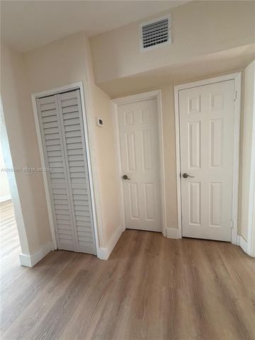1024 Pennsylvania Ave 1, Miami Beach, FL 33139