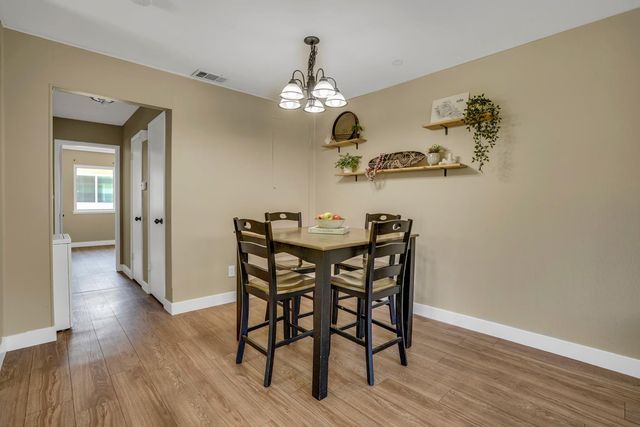 6252 Cavan Dr #4, Citrus Heights, CA 95621