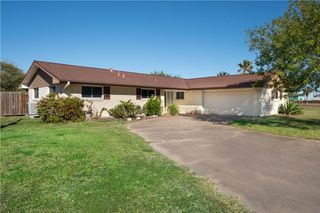 1500 Kenwood Dr, Aransas Pass, TX 78336