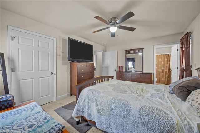 1597 Trinity Garden Circle, Clemmons, NC 27012