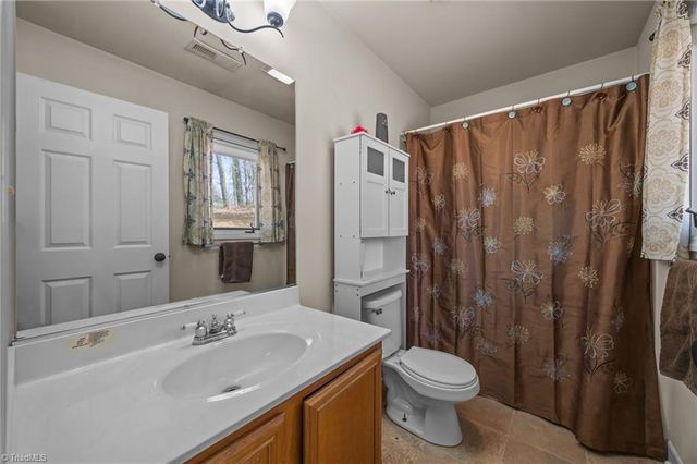 1597 Trinity Garden Circle, Clemmons, NC 27012