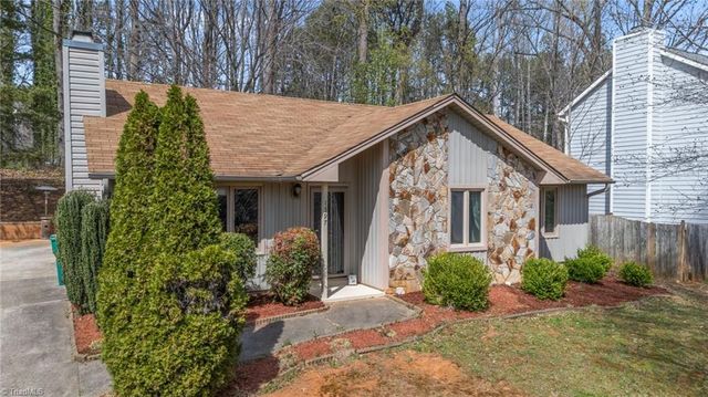 1597 Trinity Garden Circle, Clemmons, NC 27012