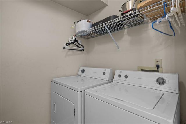 1597 Trinity Garden Circle, Clemmons, NC 27012