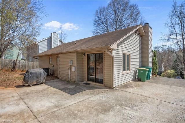 1597 Trinity Garden Circle, Clemmons, NC 27012