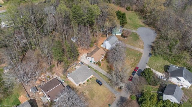 1597 Trinity Garden Circle, Clemmons, NC 27012