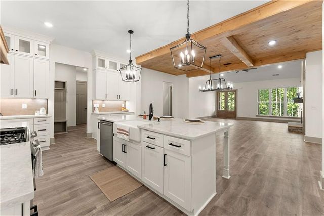 75 Lowe Lane, Talking Rock, GA 30175