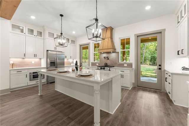 75 Lowe Lane, Talking Rock, GA 30175